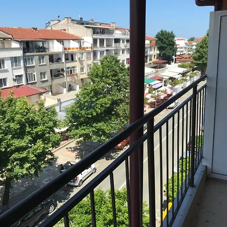 Guest Hause Eren Πανσιόν *